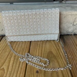 Women’s Elegant Silver Chain wedding crossbody purse